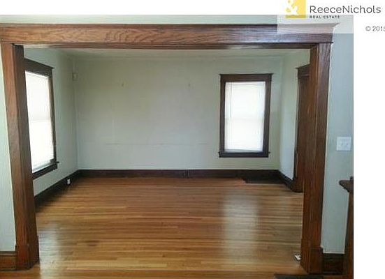 4th image of 132 S Cypress Ave