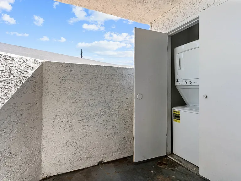 Astero Mesa West — Photo 11