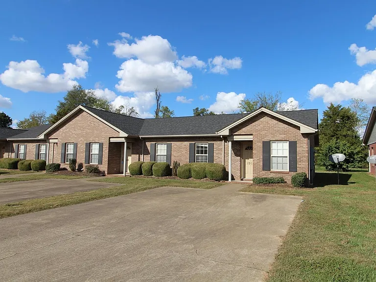Bruce View Cir — Photo 1