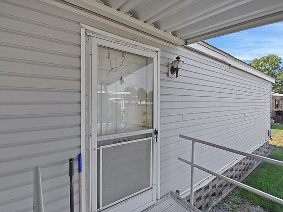 3rd image of 4435 Santa Maria Ct