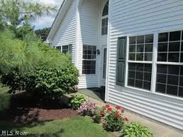 6861 Hidden Lake Trl, Brecksville, OH 44141