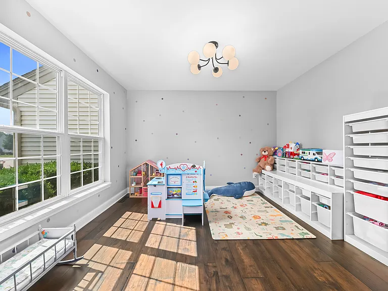 1319 Redwing Dr — Photo 16