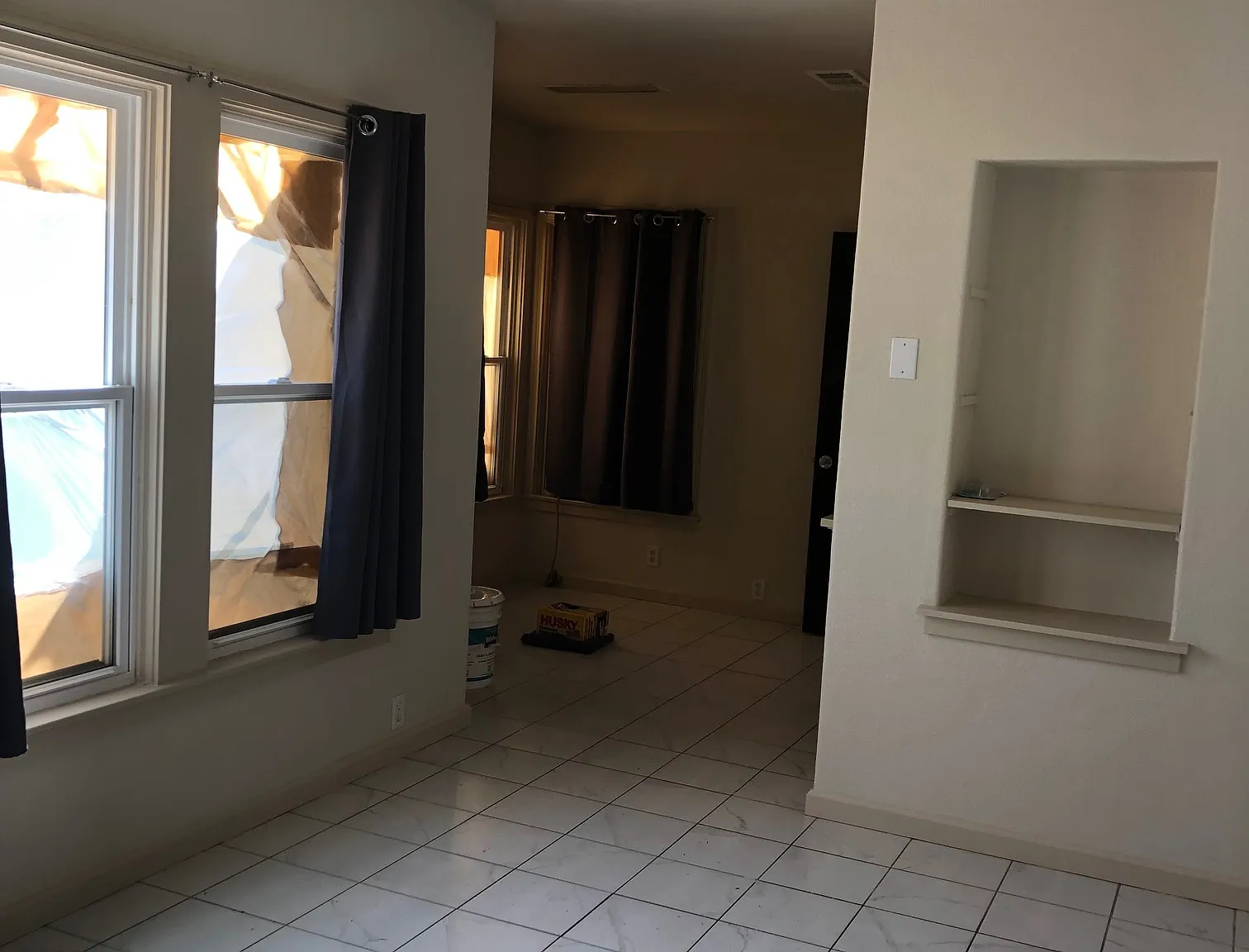 3 bed, 900 sqft, $1,700 — Photo 4