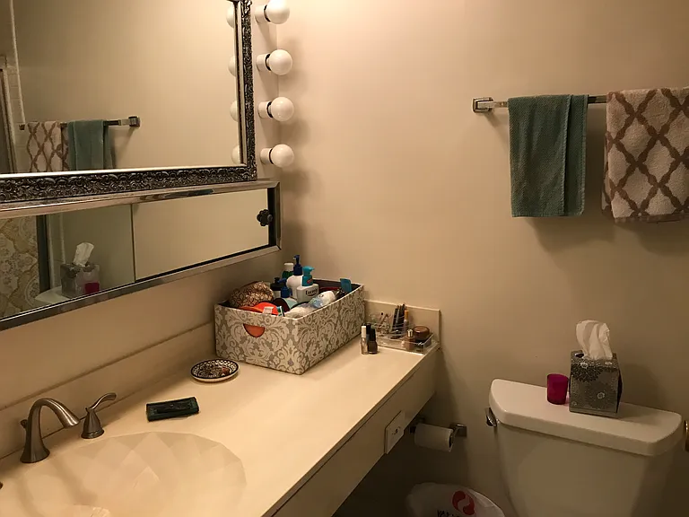2501 Calvert St NW #203 — Photo 10