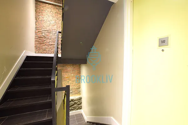 Rented by null | media 37