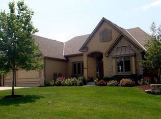 1669 NE Woodland Shores Dr, Lees Summit, MO 64086