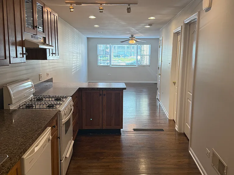 3634 N Ashland Ave #1 — Photo 5