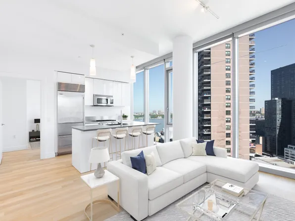 554 West 54th Street image 1 of 31