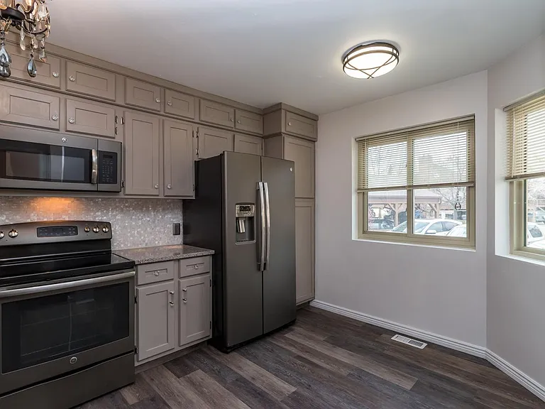6156 Habitat Dr — Photo 9