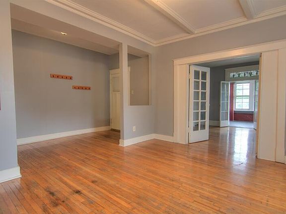 4th image of 3842 De Tonty St APT 3E