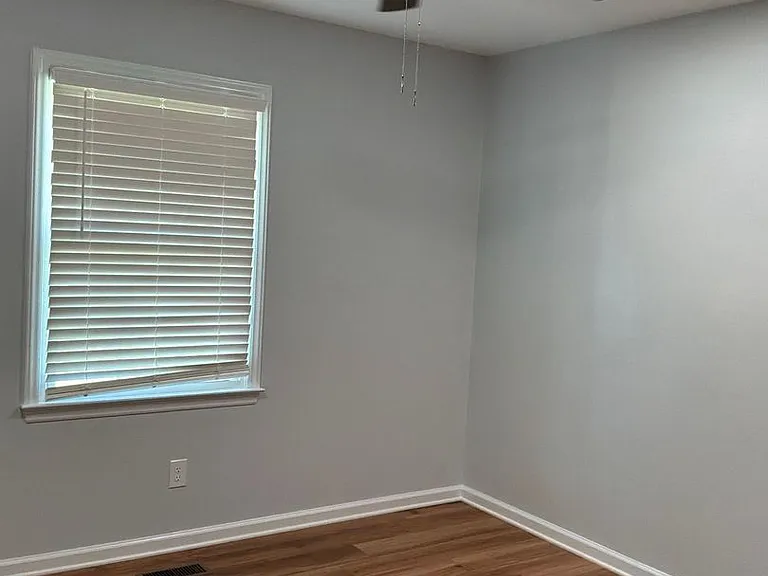 1500 S New Hope Rd — Photo 7