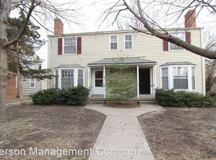 7813 State Line Rd, Kansas City, MO 64114