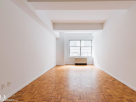 2nd image of 45 Wall St APT 1414
