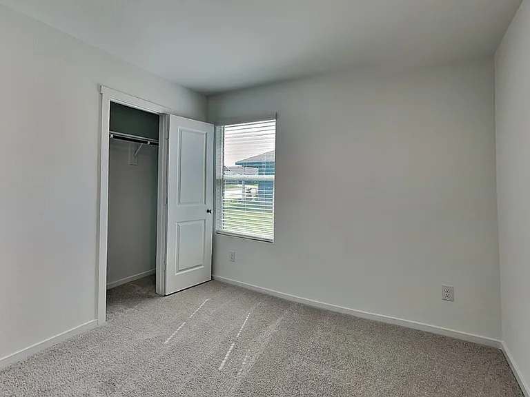 3707 Longleaf Dr — Photo 13