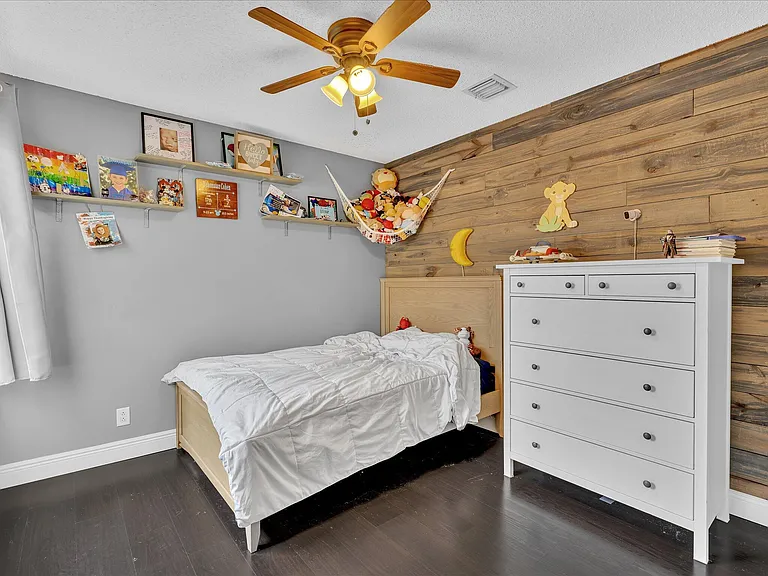 7145 Crescent Creek Way — Photo 40