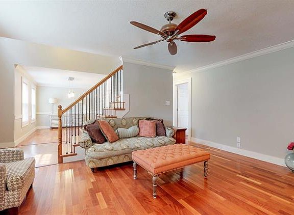 4th image of 6807 Tempest Ln