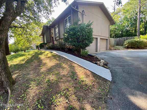 3rd image of 1516 La Paloma Dr