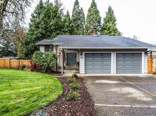 328 S 68th Pl, Springfield, OR 97478