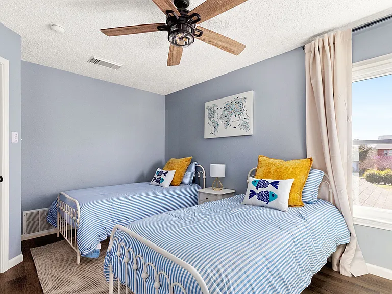1302 Richland Hills Dr — Photo 16