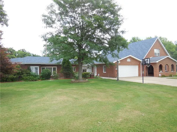 1941F Barclay Hill Rd, Beaver, PA 15009