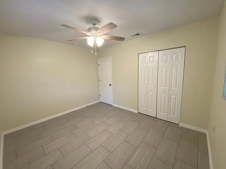 640 Poinsettia Dr — Photo 11