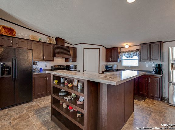 5th image of 541 Northway Dr