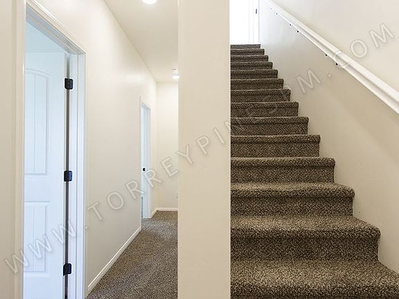 5th image of 5968-78 Lauretta St #5976