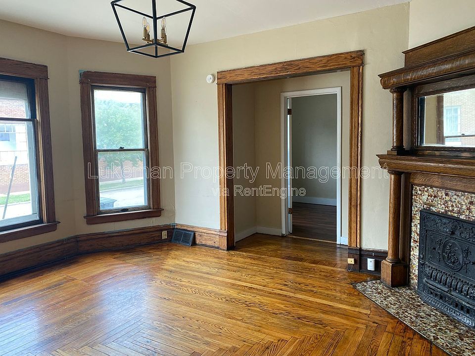 1st image of 612 W Kalamazoo Ave Unit 4