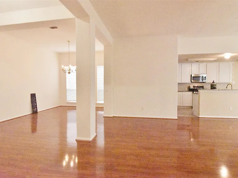 1210 Ivory Meadow Ln — Photo 6