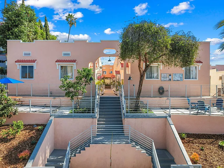 270 S Coronado St #270361 — Photo 18
