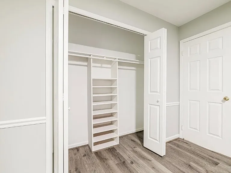 10885 Oak Green Ct — Photo 24