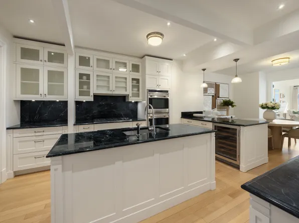 15 Central Park West image 8 of 18