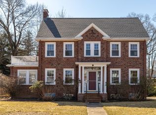 15 Angier Cir, Newton, MA 02466