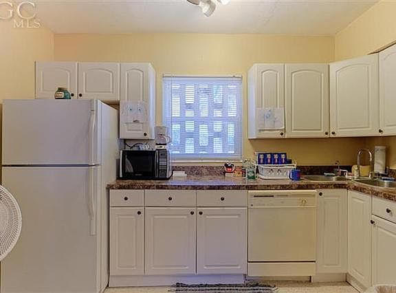 2nd image of 2590 1st St APT 106