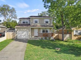 7 W State St, Glens Falls, NY 12801
