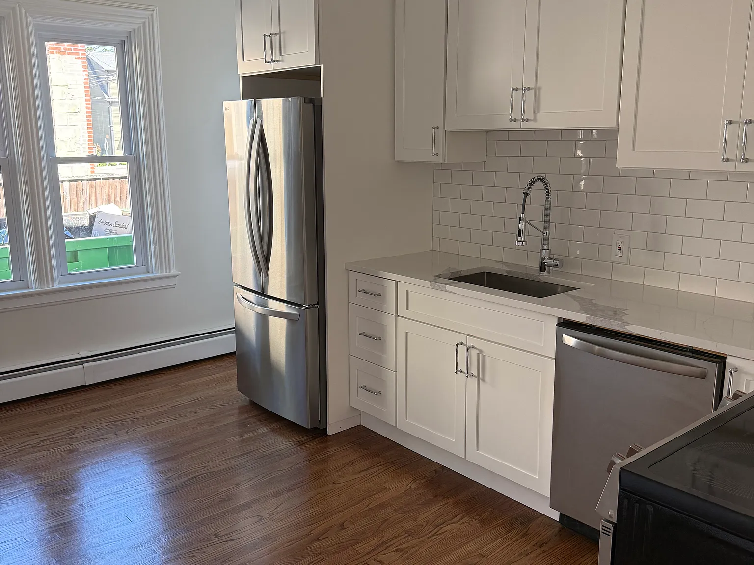 1 bed, 700 sqft, $2,000 — Photo 2