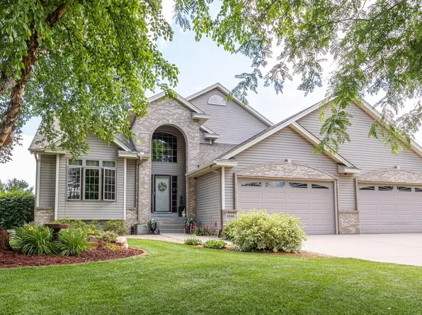 2448 160th Ln, Ham Lake, MN 55304