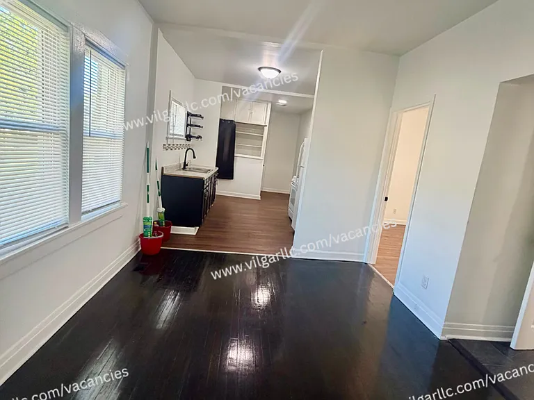2435 Diamond Ave — Photo 7