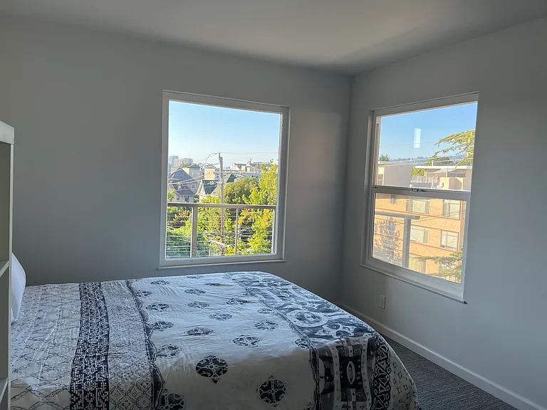 250 Montecito Ave #401 — Photo 27