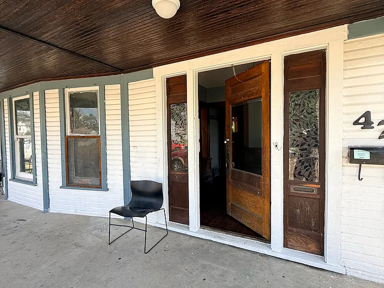 42 S Jersey St — Photo 2
