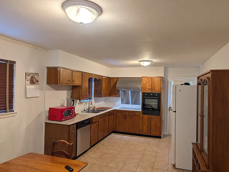 3614 Chumley Ln — Photo 3