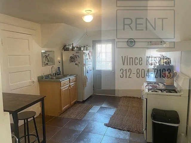 1312 Elston St #2 — Photo 4