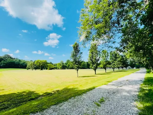 435 Angel Rd, Berea, KY 40403