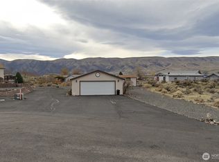 120 Yucca Pl SW, Mattawa, WA 99349
