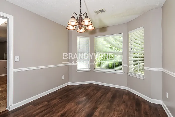 2579 Charleston Ter — Photo 10
