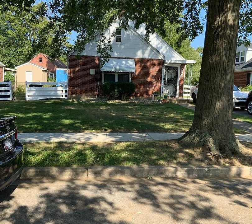 2nd image of 6807 Standish Dr