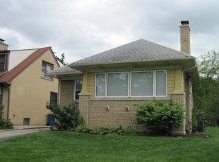 301 N Oaklawn Ave, Elmhurst, IL 60126