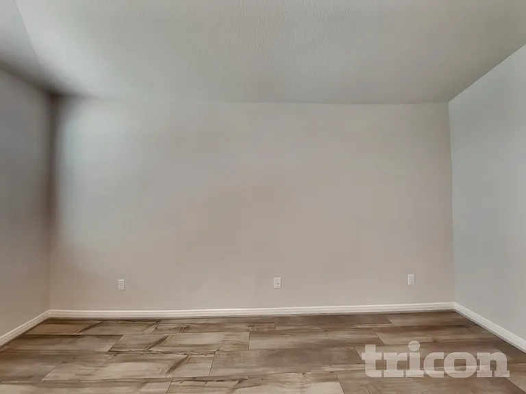 5504 Shasta Pl — Photo 3