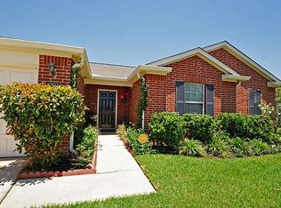 6803 Manor Terrace Ln, Richmond, TX 77469