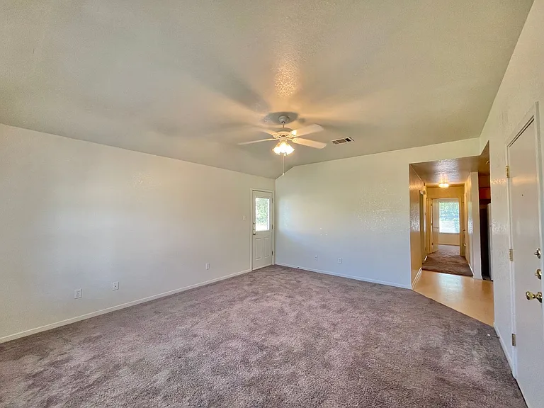 2205 Indian Trl — Photo 3